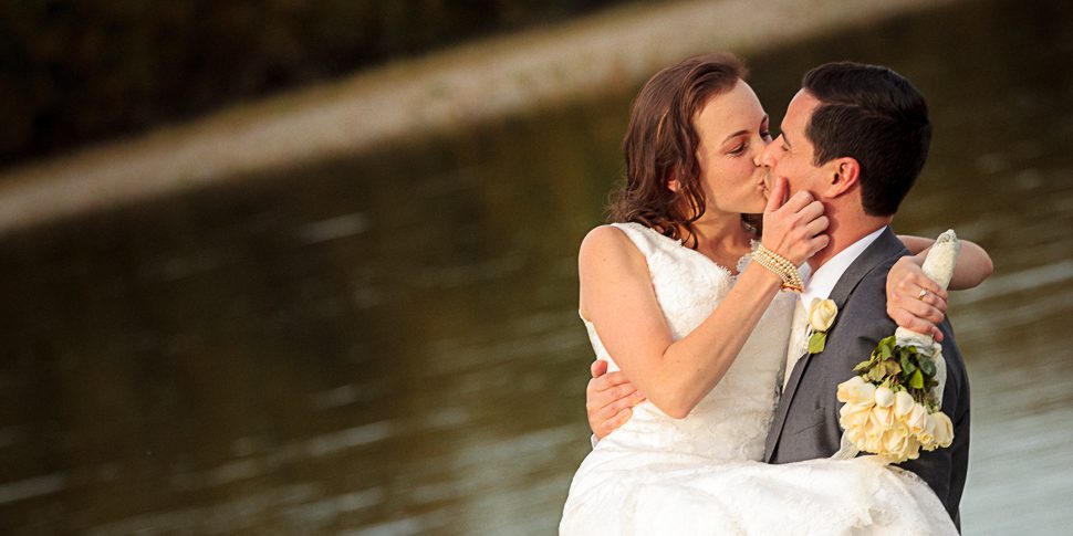 stunning-martinborough-wedding-photography-by-wellington-photographer-paul-howell